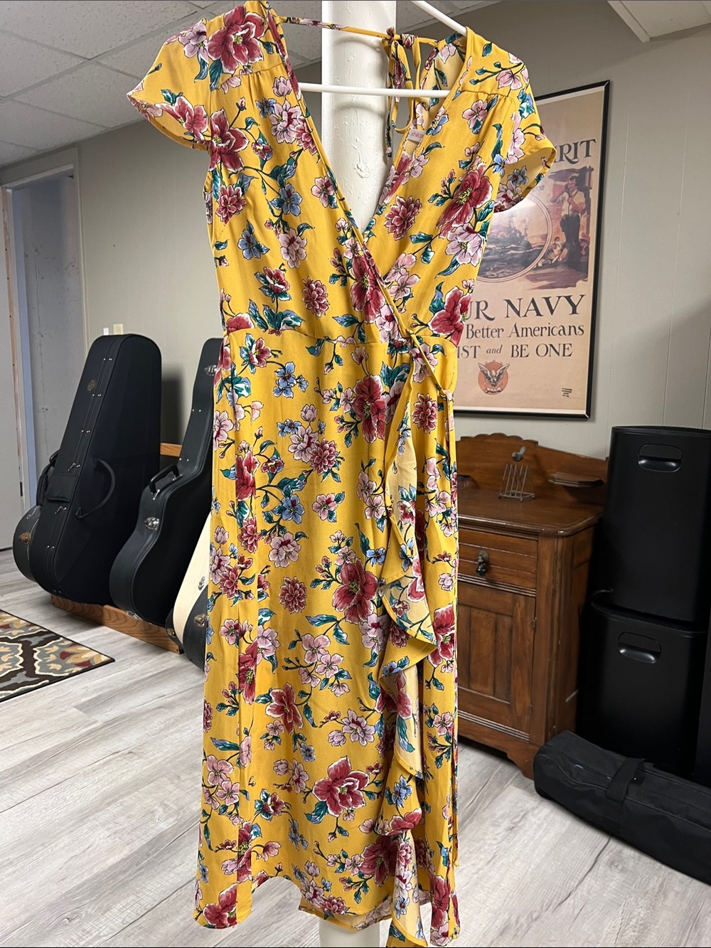 Yellow Floral Wrap Maxi Dress with Ruffle Detail sz xs